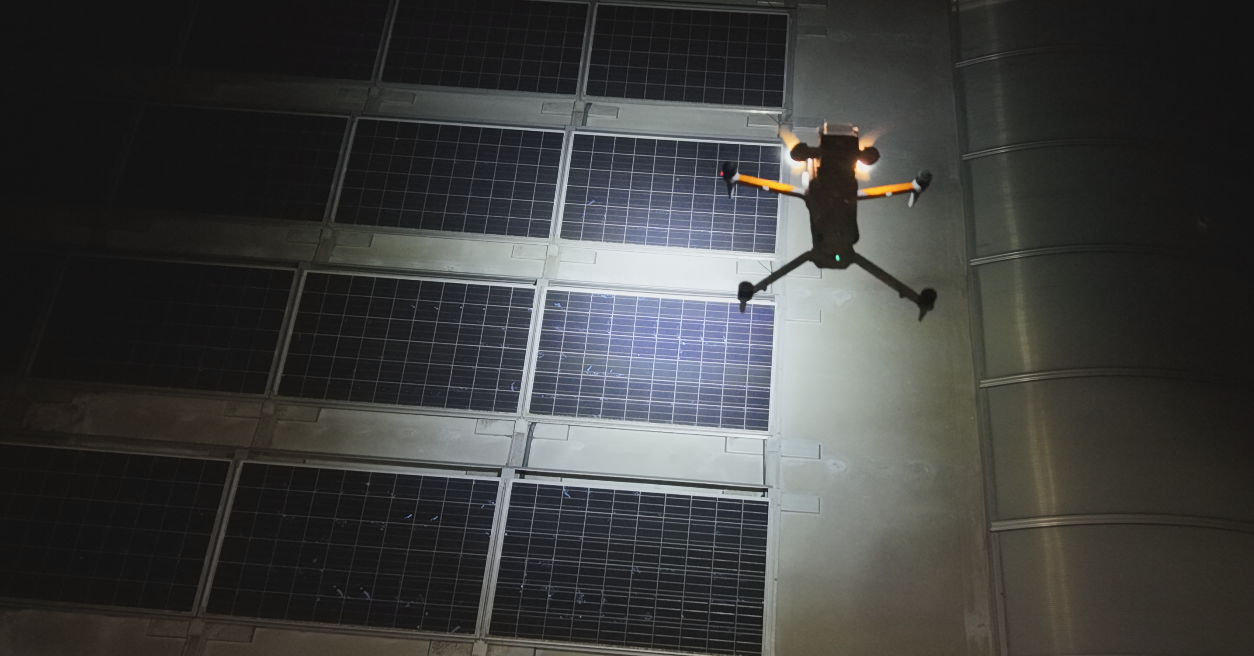 Schäden an PV-Anlagen erkennen mit Elektrolumineszenz – jetzt auch mit der Matrice 4T möglich